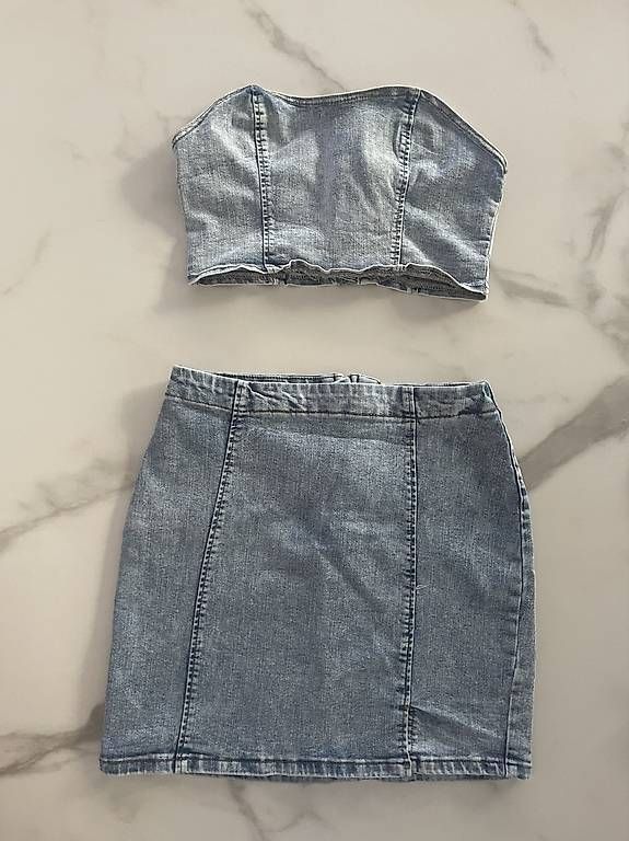 Jeans: Jeans Zeiteiler – Neuf avec emballage d'origine à Erlinsbach SO par mel_9nj8