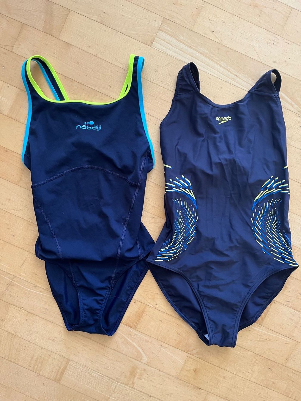 Speedo Costumi da bagno & Bikini: Speedo & Nabaiji Badeanzug Set, Gr. 176 – Usato da Wetzikon ZH venduto da jusc710