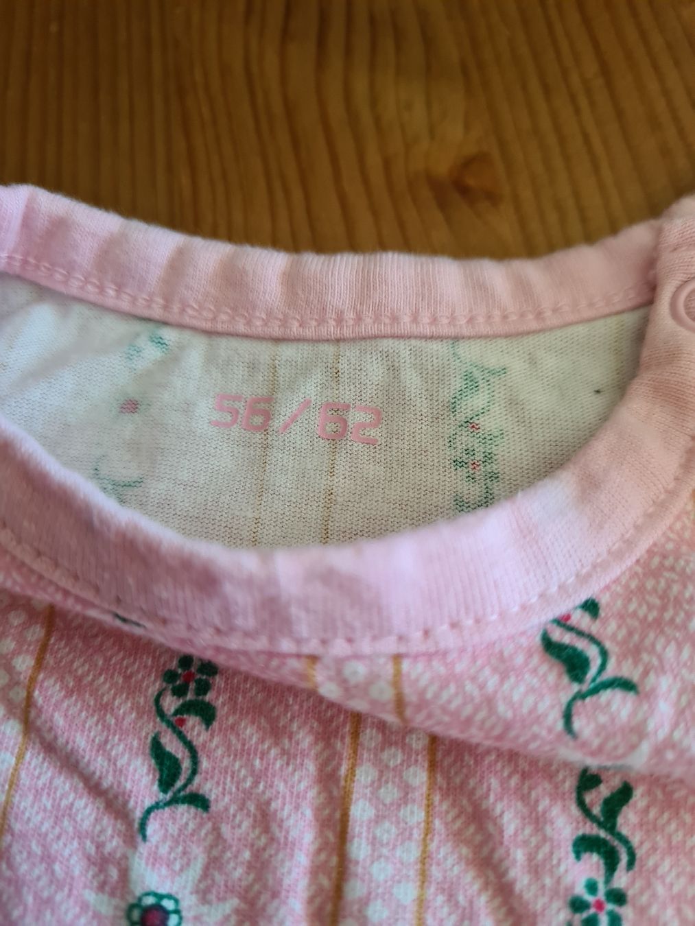 Biancheria intima: Body mit Blumenmuster Grösse 56/62 rosa – Nuovo (secondo la descrizione) da Horw venduto da Mirii91 2