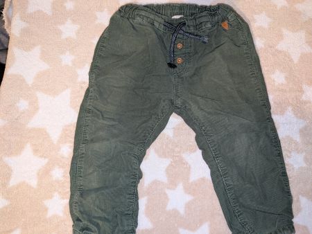 H&M Cordhose grün Grösse 86