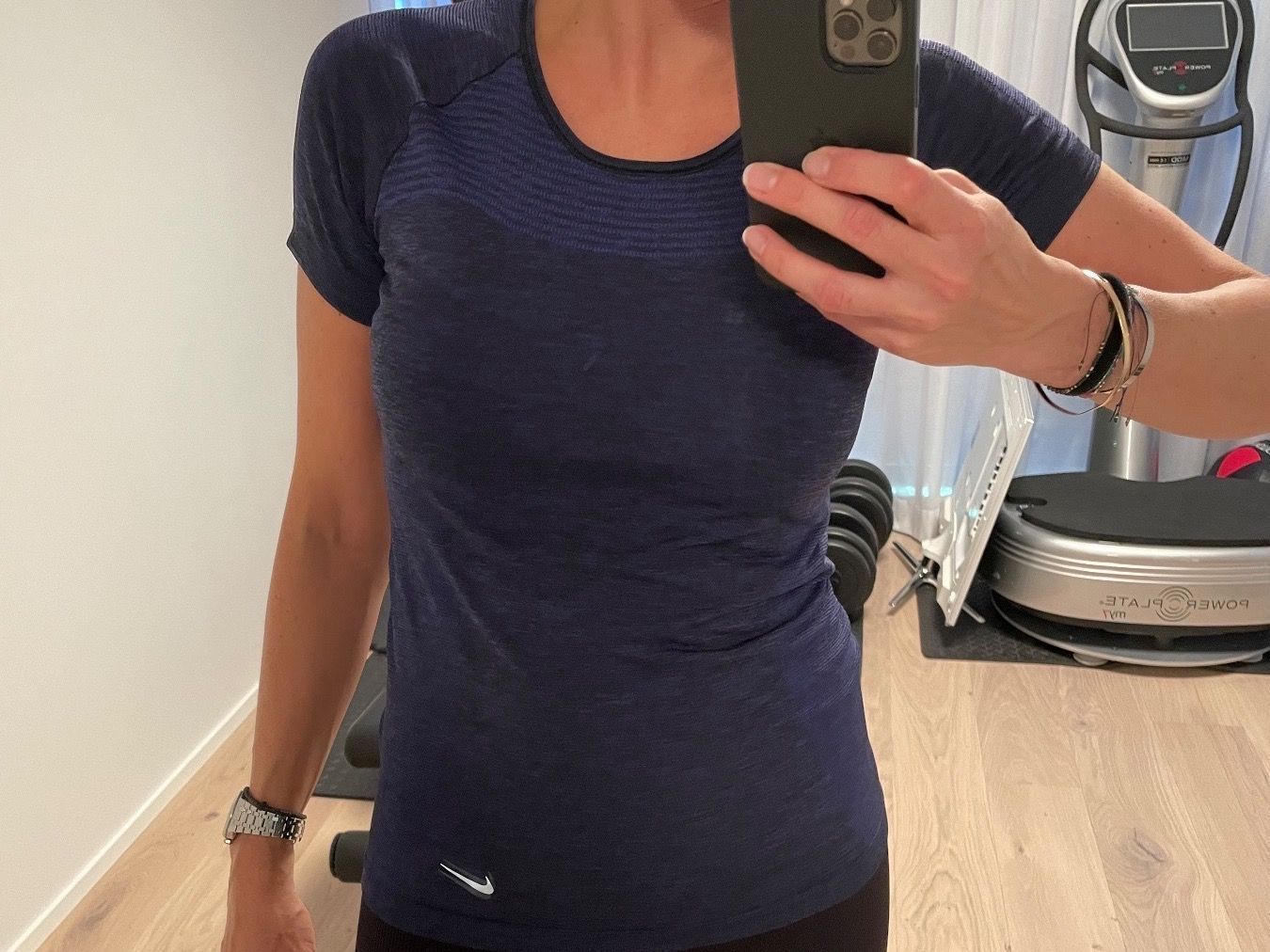 T-Shirts: 2 T-Shirts Nike – Gebraucht aus oetwil an der limmat von Nazeb