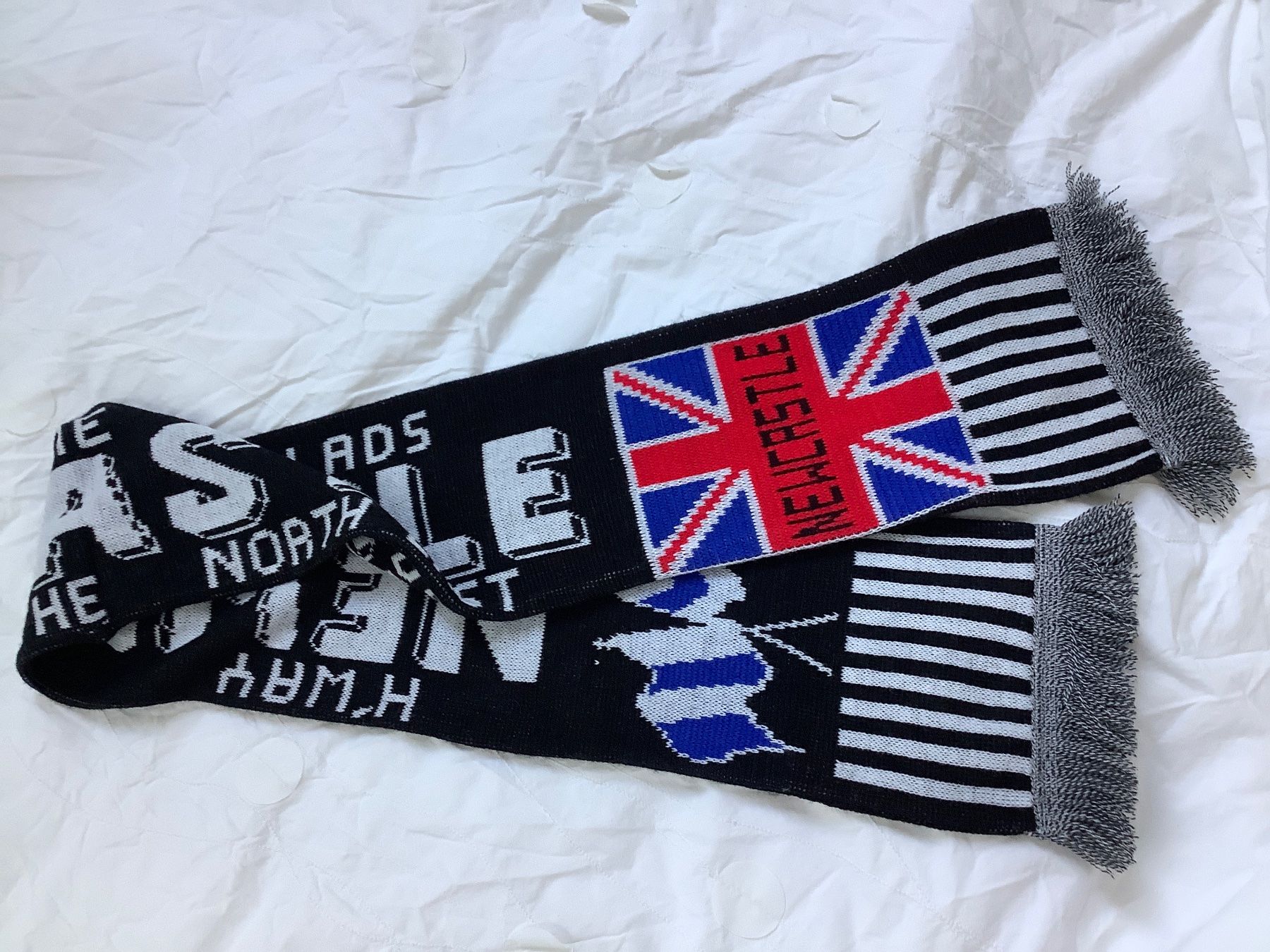 Foulard & Sciarpe: New Castle Schal – Usato da Triesen venduto da Boston5