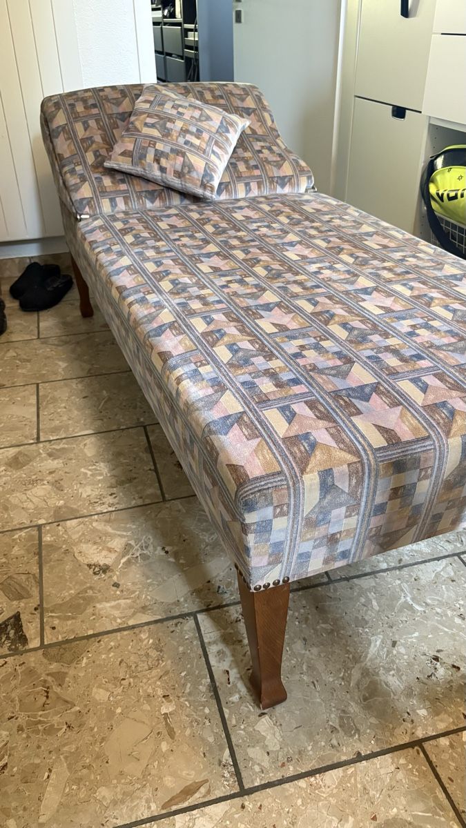 Liegen & Liegestühle: Chaise Lounge with Cushion Patterned Fabric – Gebraucht aus St. Margrethen SG von leo_lg9y 2