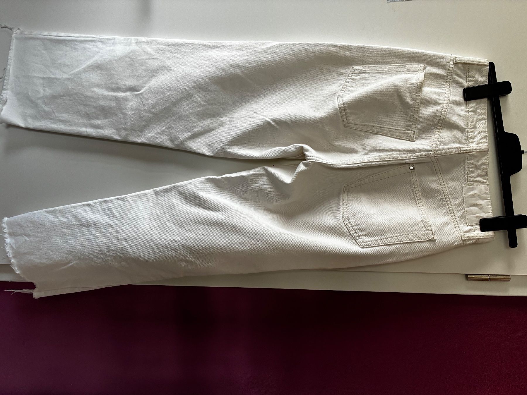 H&M Jeans: Pantalon blanc wide leg h&m – Usato da Riaz venduto da cam_x5xs 3