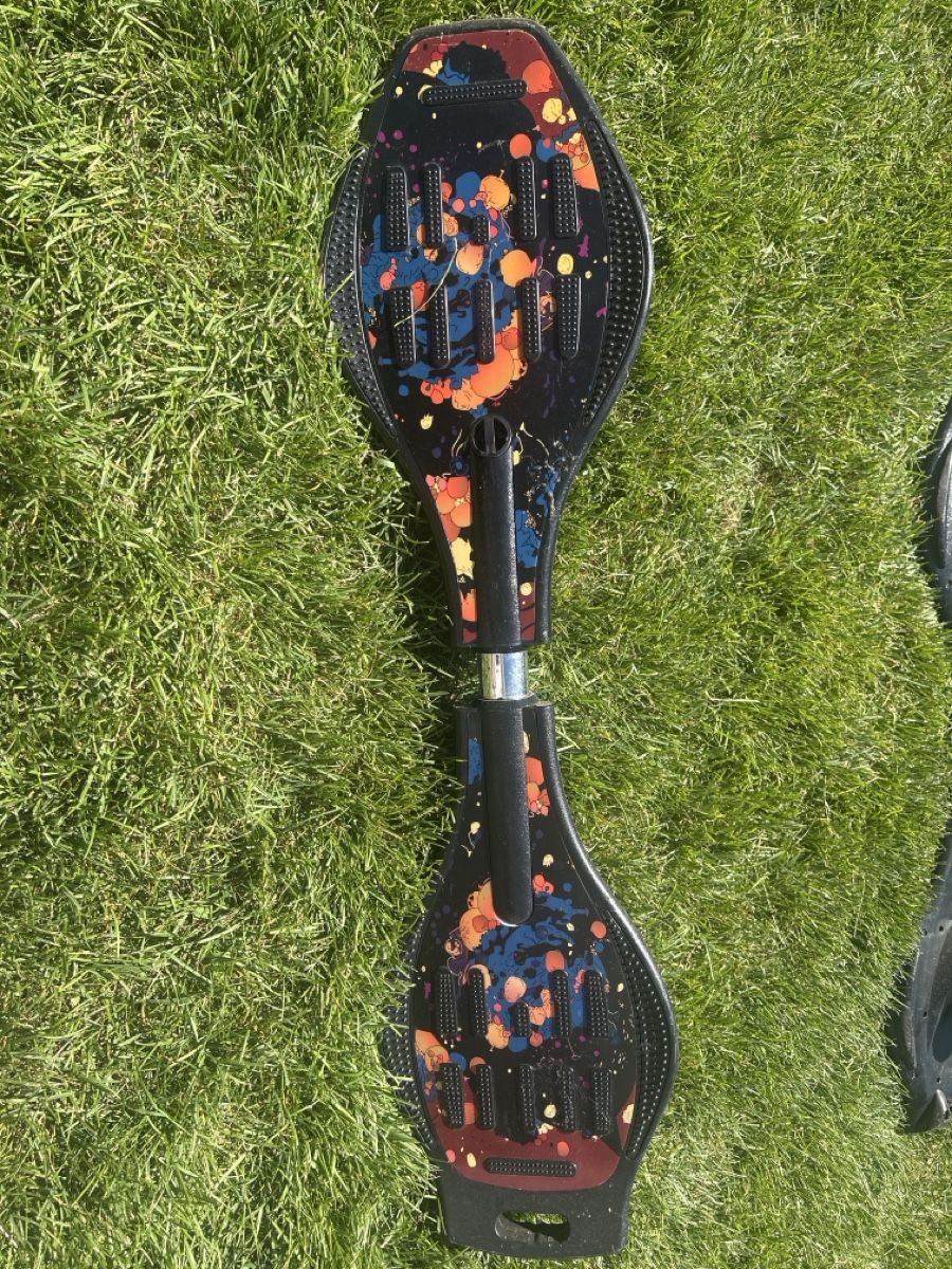 Skateboards: Waveboard schwarz guter Zustand – Usato da Rümlang venduto da anu_ftt8