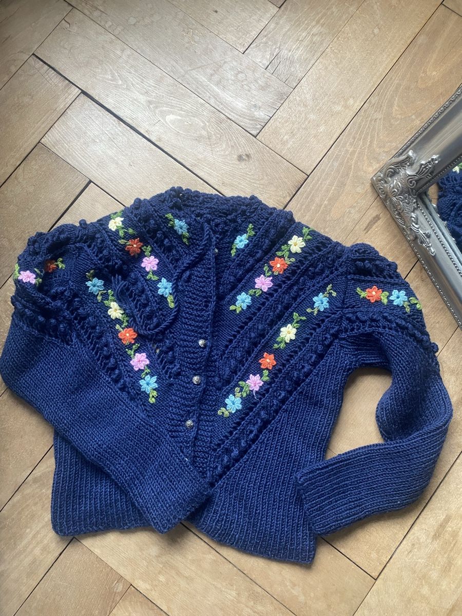 Giacche: Trachtenjacke mit Blumen, handgemacht, Cottage Core – Usato da Rüschlikon venduto da julia.theodora 2