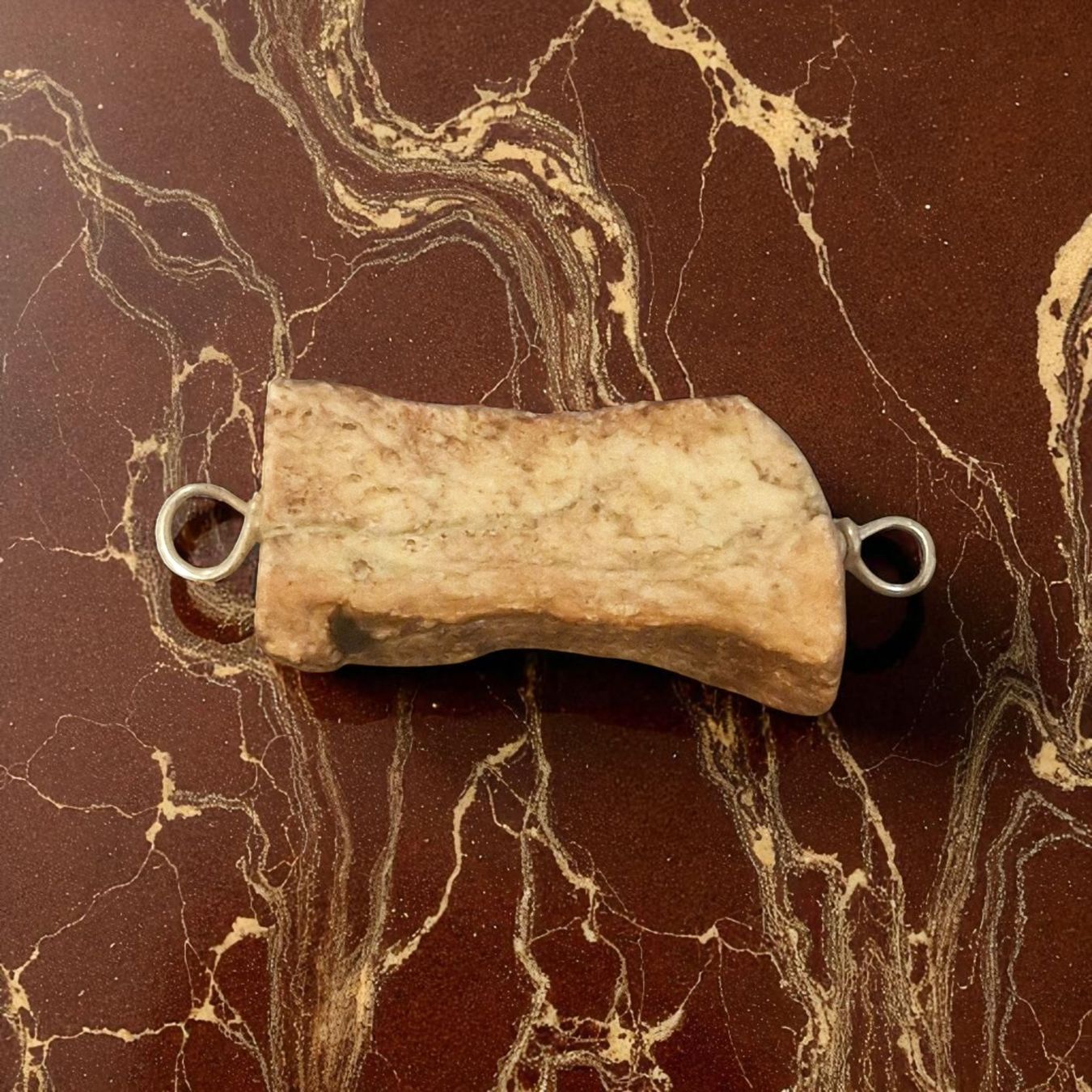 Pietre preziose: Schweizer rosa Alabaster Mitte-Anhänger – Nuovo e nell'imballaggio originale da Aarau venduto da Schmuckhoehle_MD 8
