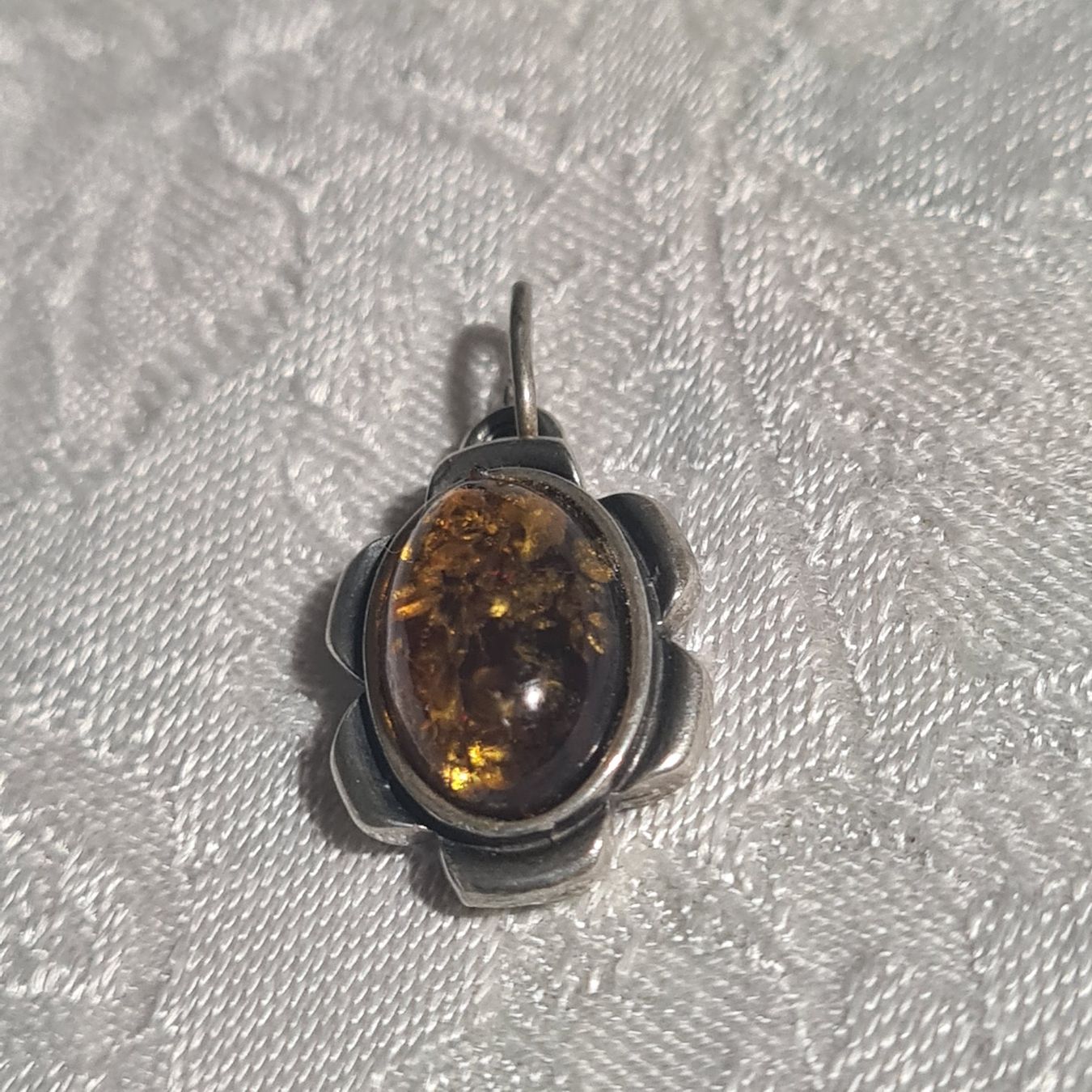 Pendentifs: Wundersschöner antiker Anhänger echter Bernstein + Silber – D'occasion à Basel par ivoli 2