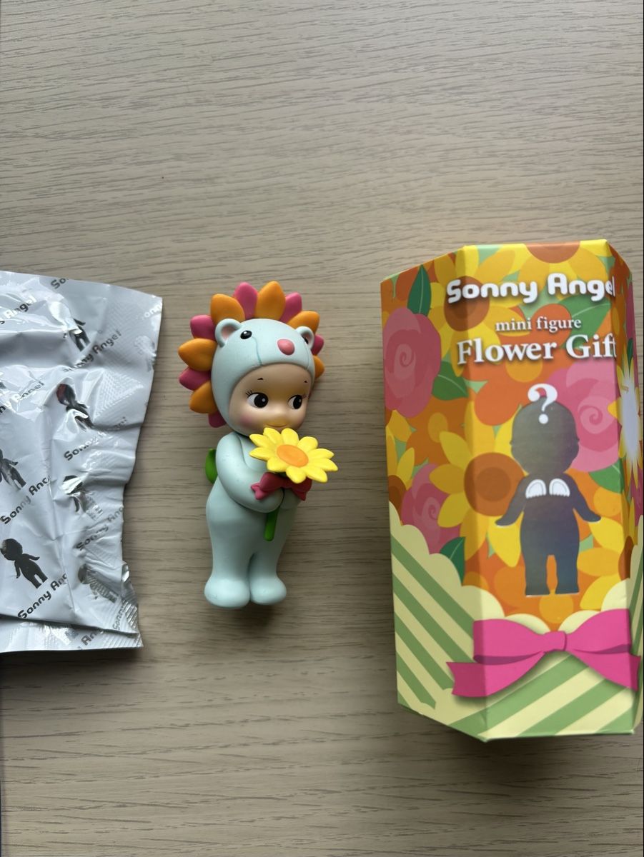 Sonny Angel Statuette: Sonny Angel Flower Gift – Nuovo (secondo la descrizione) da Uetikon am See venduto da Winnieclaudia