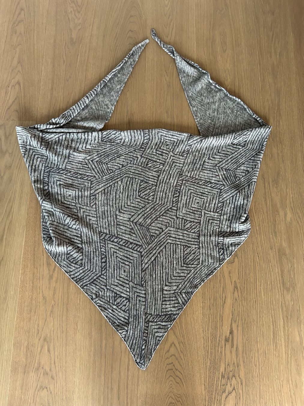 Foulard & Sciarpe: BRAX Scarve – Nuovo (secondo la descrizione) da Erlenbach ZH venduto da Syssi_C