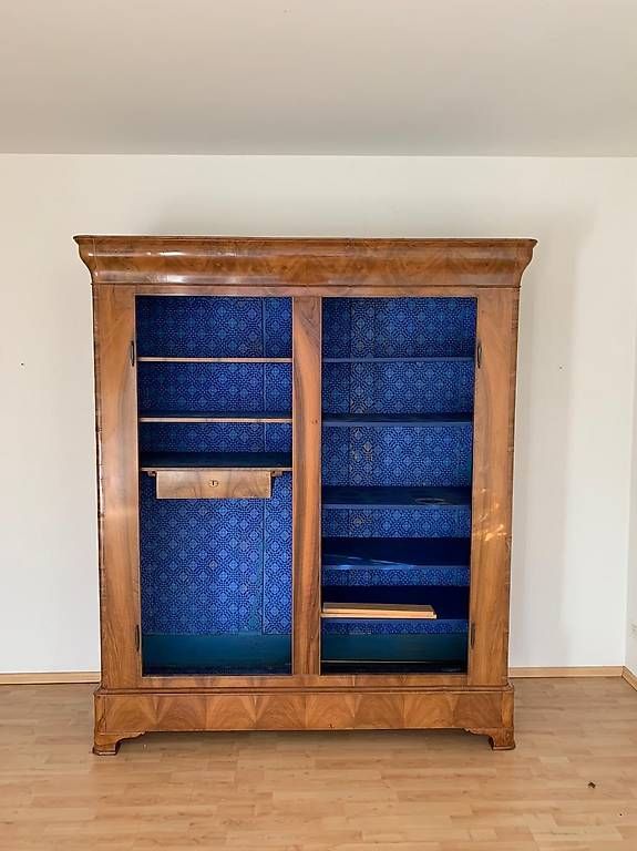 Armadi: Antiker Biedermeier-Schrank – Usato da Zürich venduto da dvega 2
