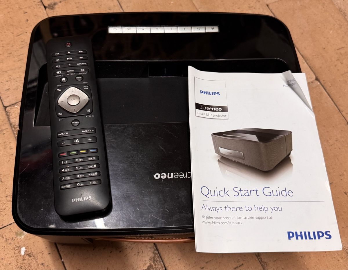 Philips Proiettori: Philips Screeneo HDP 1690 – Difettoso da Bern venduto da choquerido