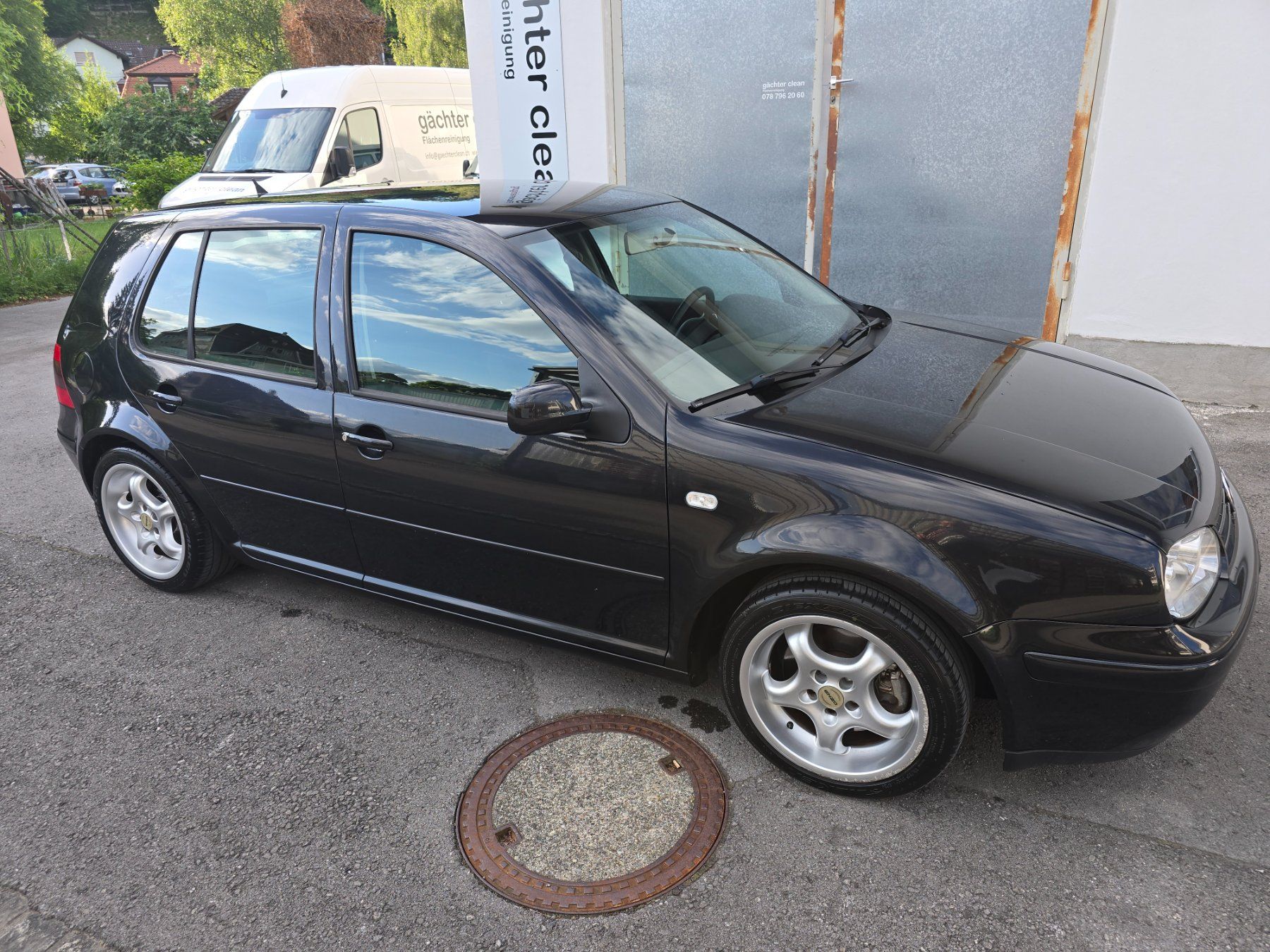VW Automobili: VW Golf IV 4motion 2.3 V5 ab MFK – Usato da Rebstein venduto da Hossarossa 1
