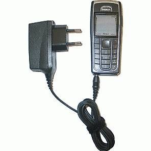 Caricabatterie: Ladegerät zu NOKIA 7250i – Usato da Bern venduto da urs_x8c8