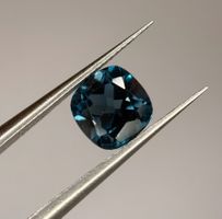 Ab 1 Fr. - 1.85 ct London Blue Topas - natürl. Edelstein