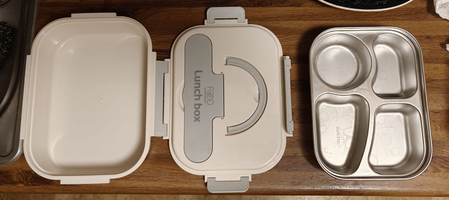 Contenitori & Simili: Lunch Box Stainless Steel 4 Compartments Beige – Usato da Zürich venduto da liy_7ttc 2