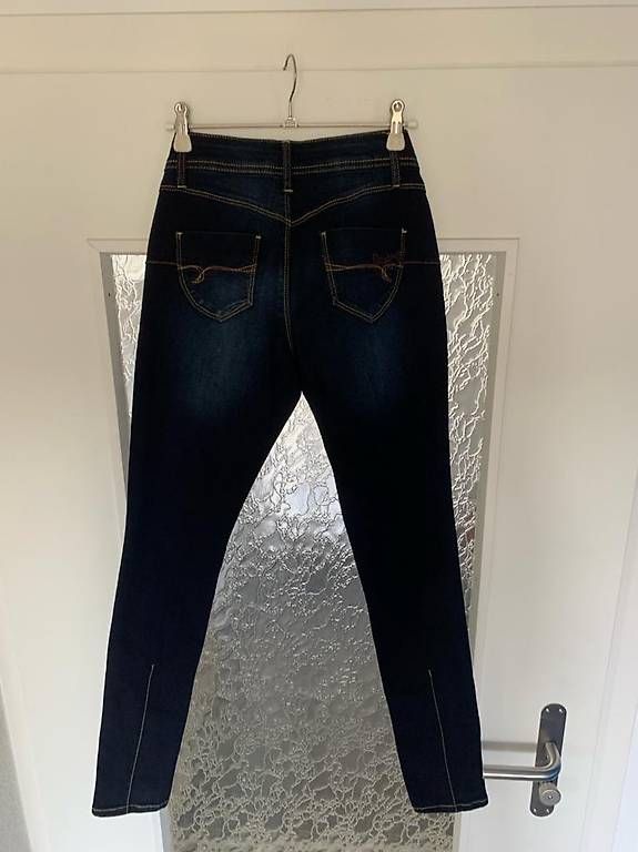 Jeans: Jeans Desigual – Gebraucht aus Niedergösgen von 7591 1