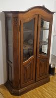 Vitrine en bois massif, idéale pour un intérieur chaleureux!