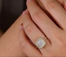 Jolie bague vintage  58 pierres petits zirconium neuve