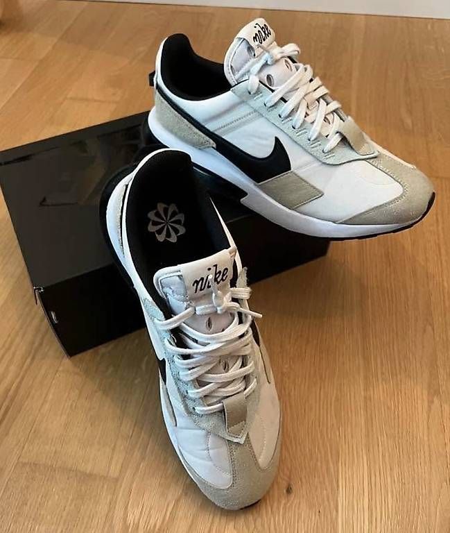 Scarpe da uomo: Chaussures Nike Air Max Pre-Day Light Bone 45,5 – Usato da Bussigny venduto da Flood1895
