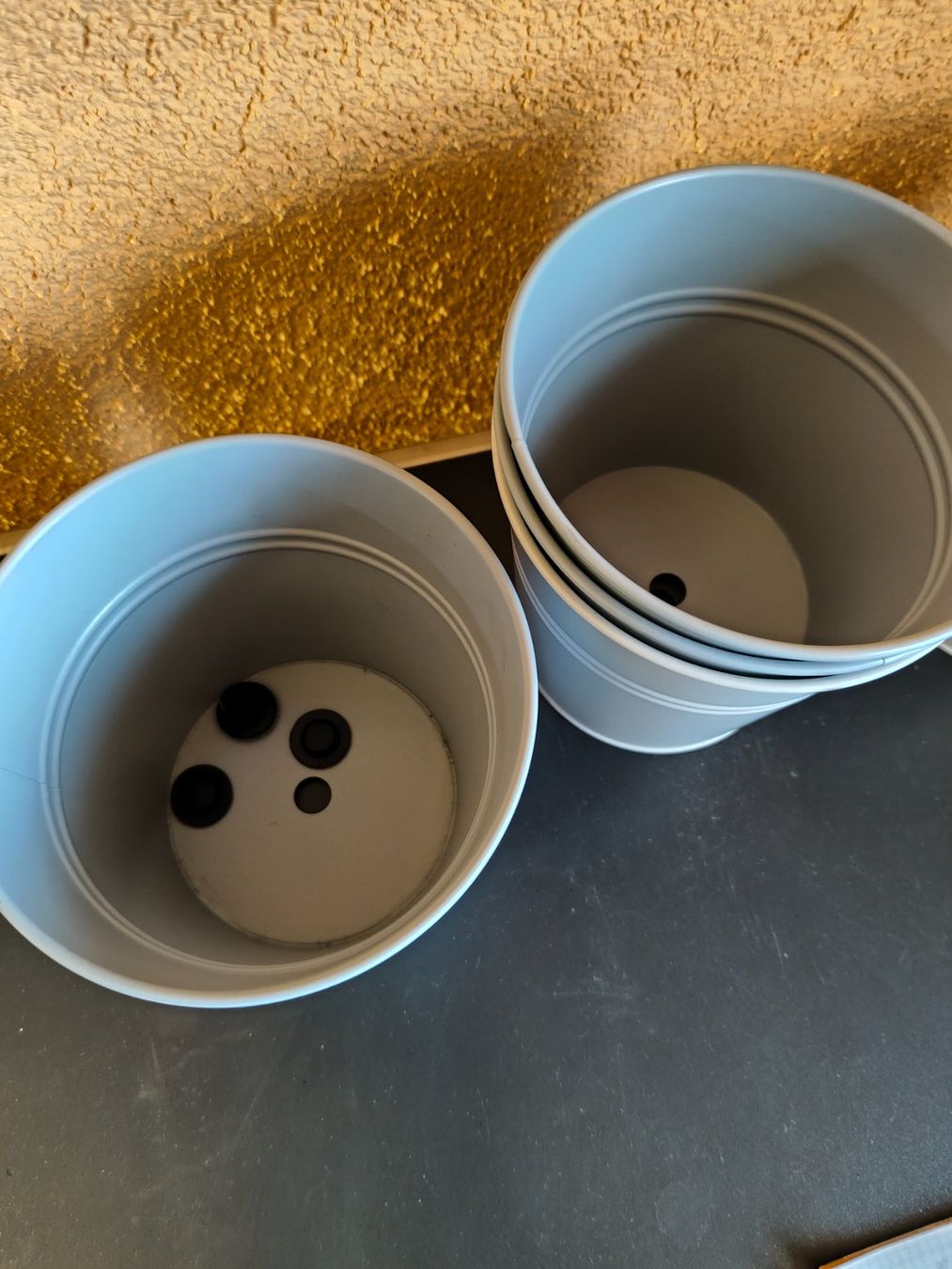 Vasi per fiori: 5  Blumentöpfe  Metall – Nuovo (secondo la descrizione) da Rorschach venduto da Aqua04 1