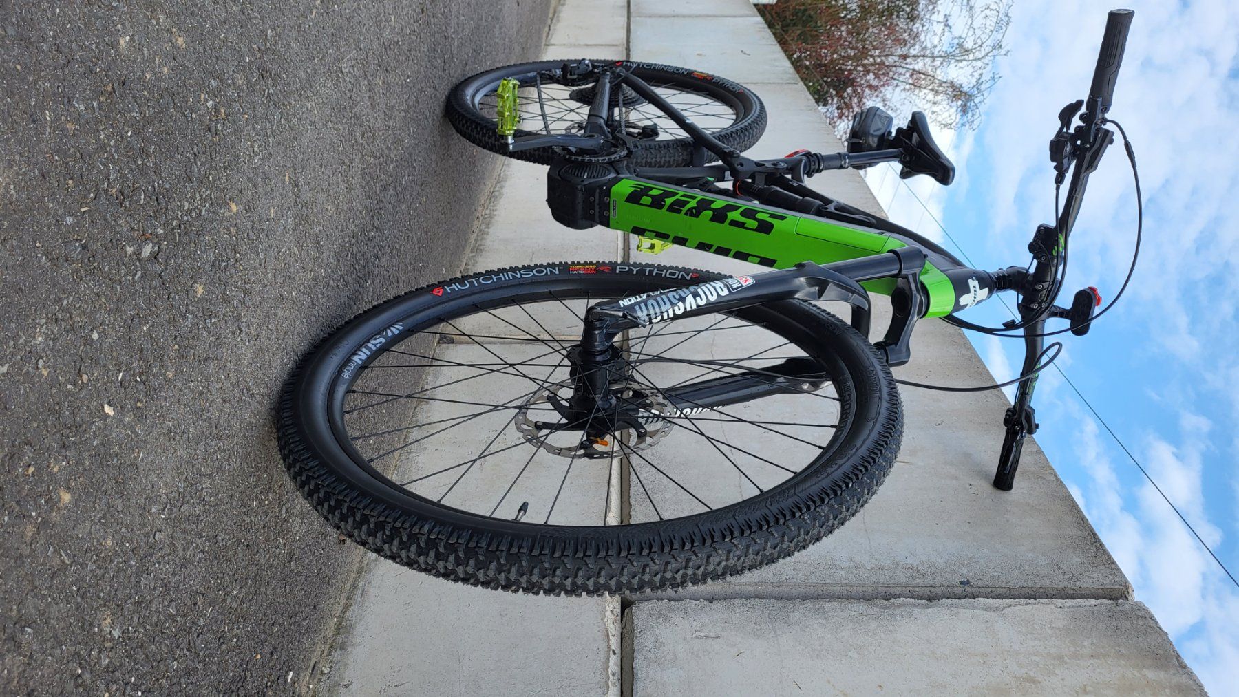 Bixs Biciclette: E bike Bixs sign e 24 GR. L – Usato da Niederlenz venduto da 4dziu 1