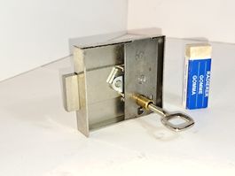 1 Möbel Schloss HEUSSER mit Schlüssel, DM6cm (LOT557#MBS3)