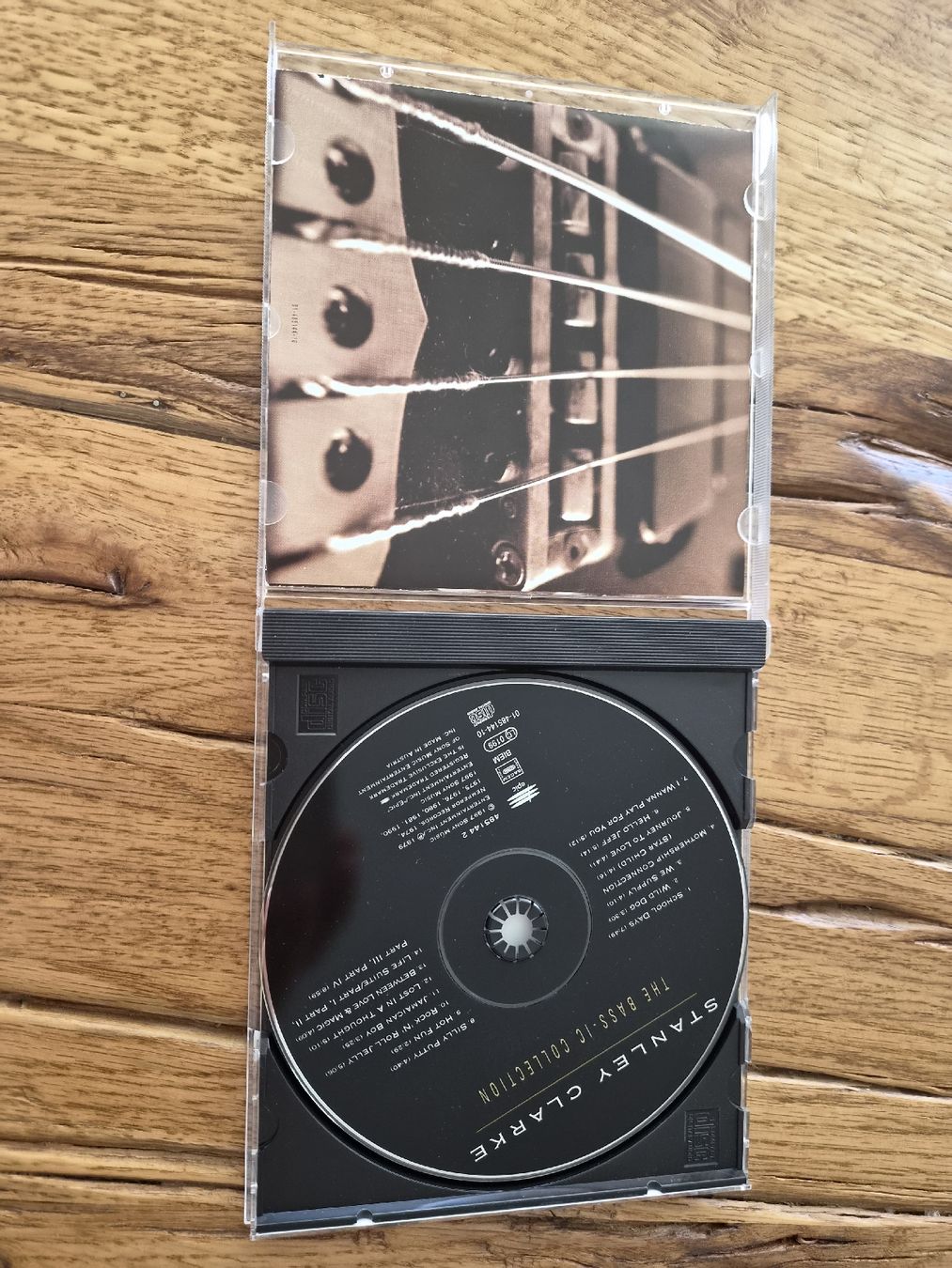 CD: STANLEY CLARKE THE BASS IC COLLECTION CD – Usato da Zofingen venduto da Tinpan 1