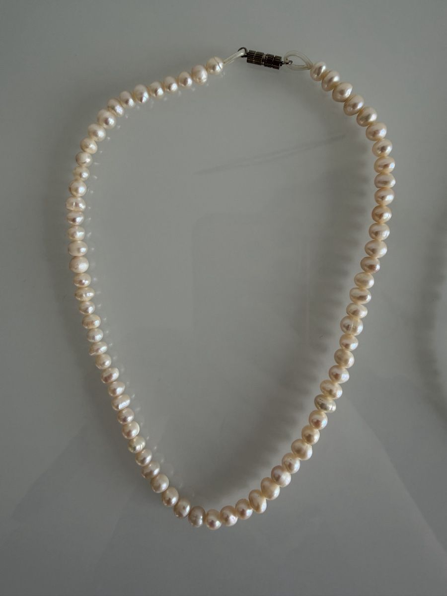 Perle (finte): 2 rangs de perles de perles naturelles – Usato da Cressier FR venduto da Kvito4ka 3