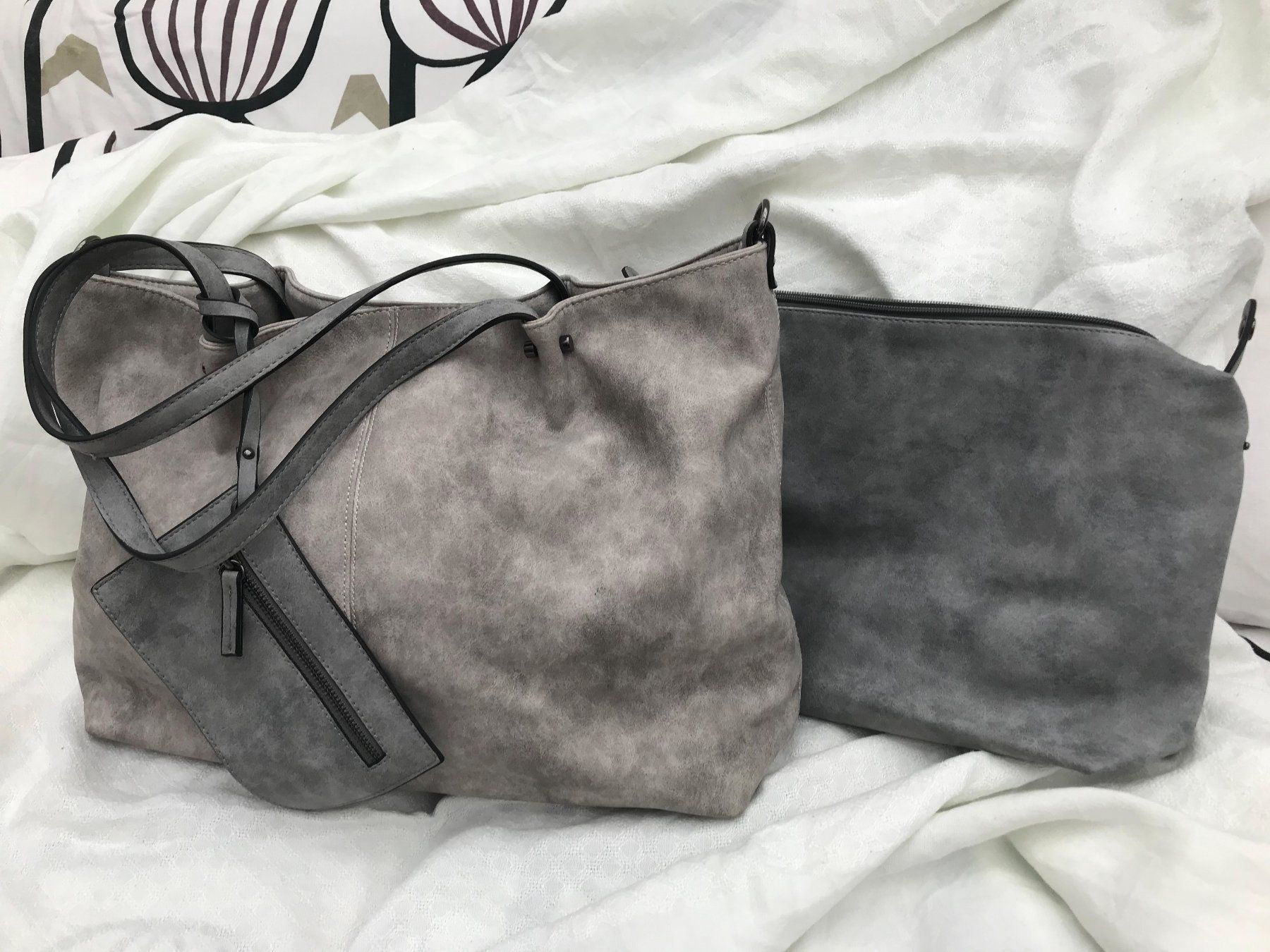 Taschen für Damen: Hand-/Schultertasche, Shopper, Grautönen, neu – Neu und originalverpackt aus Bern von antigua13