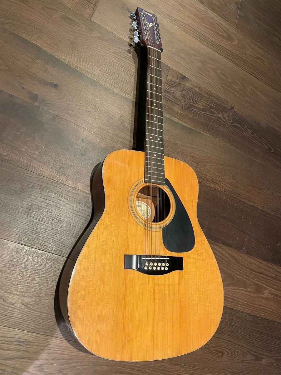 Yamaha Strumenti musicali: Yamaha guitar – Usato da Greng venduto da mjg_67wd