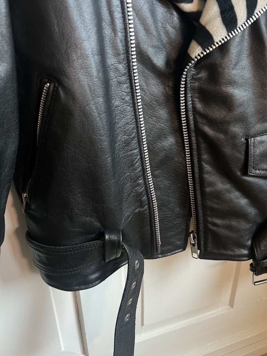 Giacche: Vintage Leather jacket with a zebra collar – Usato da Zürich venduto da Mirouch 4