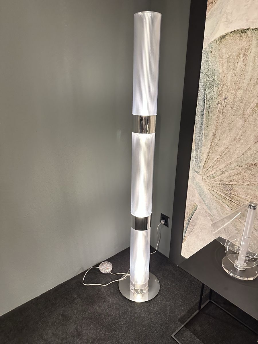 Lampade: Stehlampe La Lollo von SLAMP – Nuovo (secondo la descrizione) da Luzern venduto da WOHNTEAMCOLLECTION