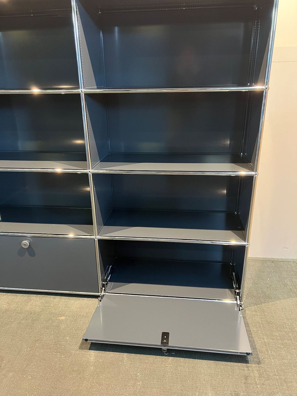 USM Regale: 009 USM Haller Möbel 2x4 – Gebraucht aus Wangen an der Aare von TBYN 3