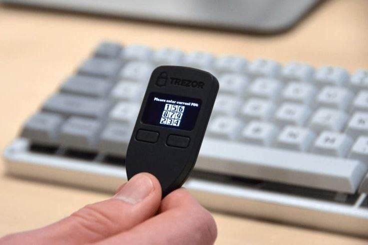 PCs: Trezor One Black – Neuf avec emballage d'origine à Matzendorf par HaiNakamoto 5