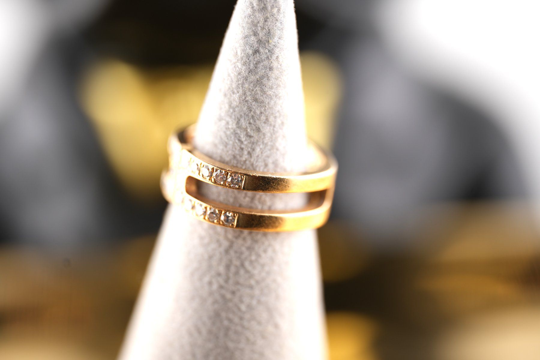 Anelli: Goldring 18K mit Diamanten – Usato da Basel venduto da Vip24 1