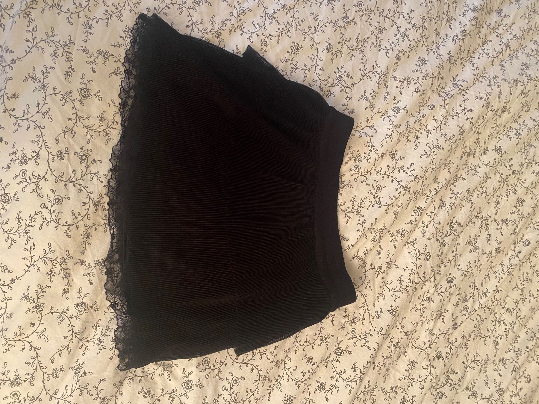 Zara Gonne: Black Zara skirt, never worn – Nuovo (secondo la descrizione) da Zürich venduto da mel_z6hd