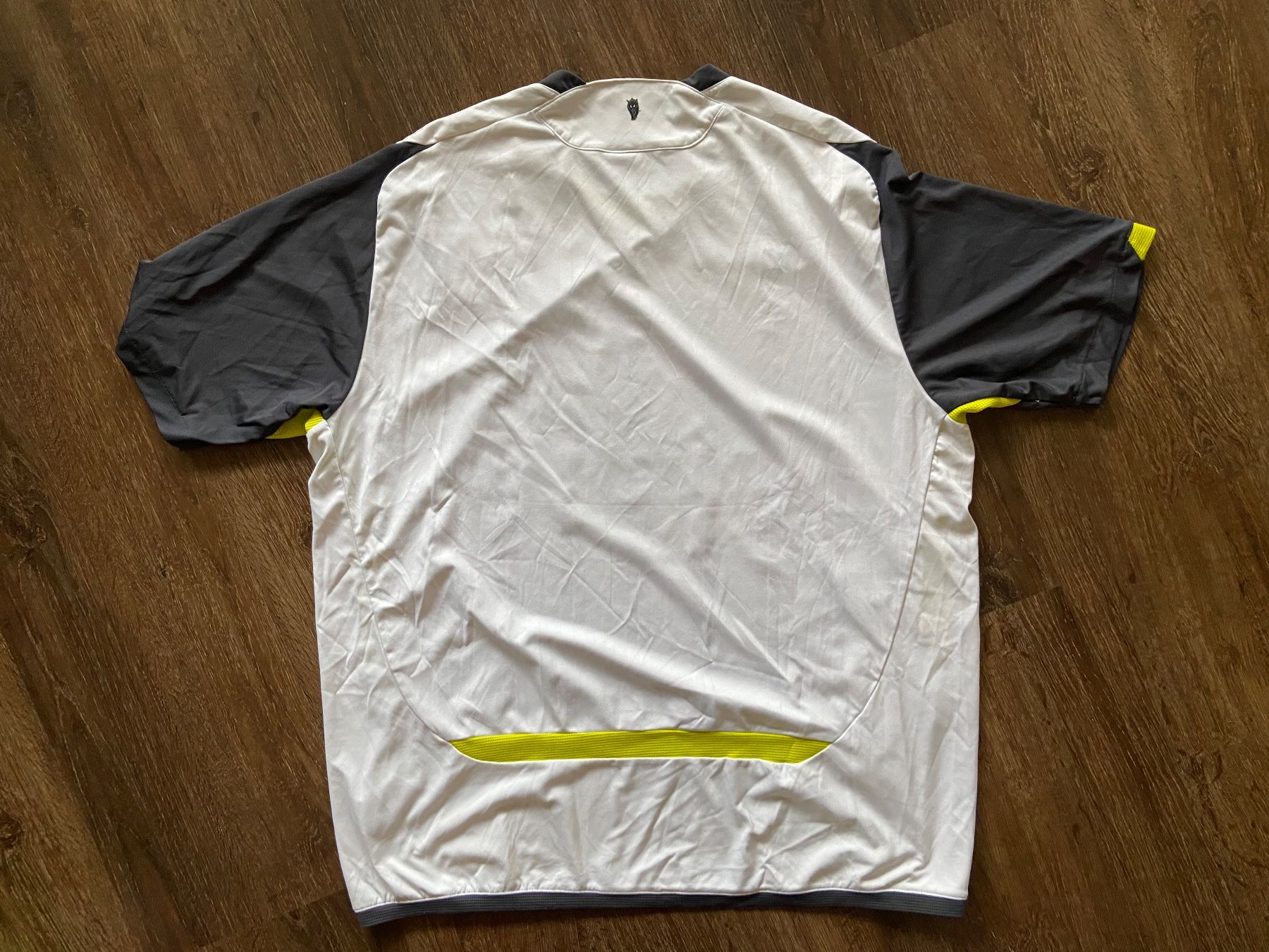 Umbro Leibchen & Hosen: Sunderland AFC Trikot Gr. XXL – Gebraucht aus Muttenz von bargain_hunter 2