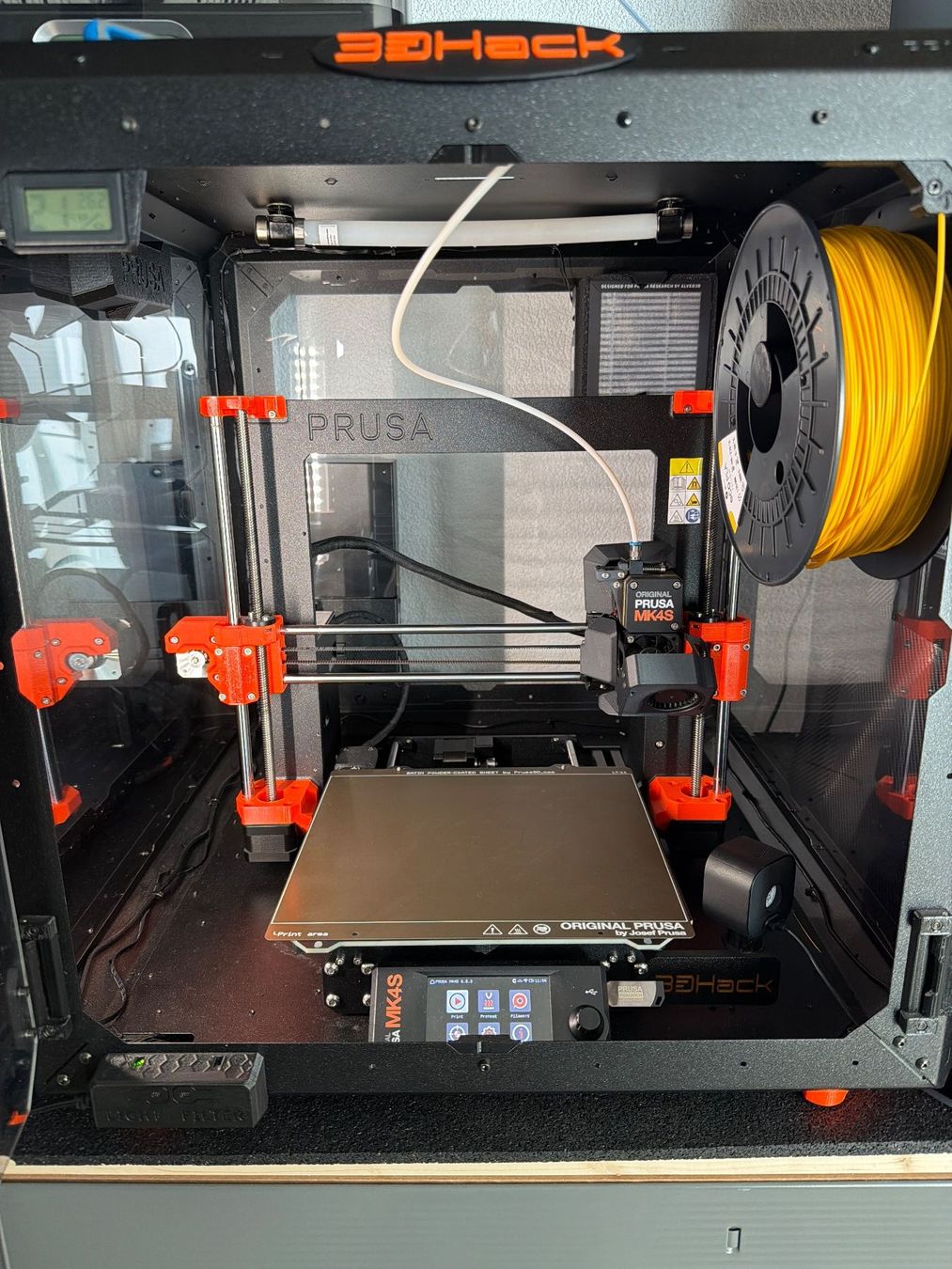 Prusa Stampanti 3D: Prusa MK4s avec Enclosure et accessoires – Usato da Delémont venduto da SeidBen