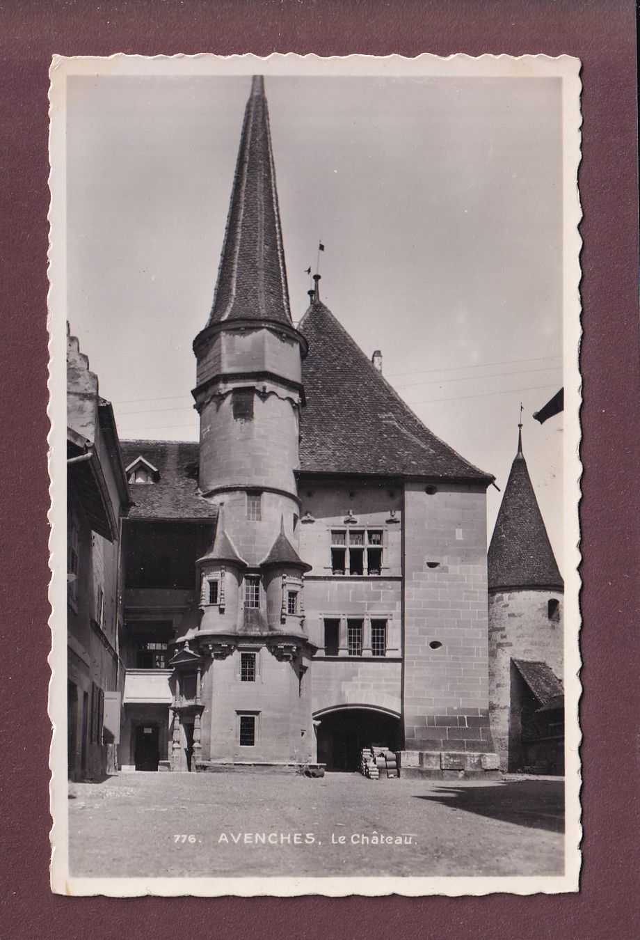 Cartes postales: AVENCHES - Le Château – D'occasion à Pully par nicecards