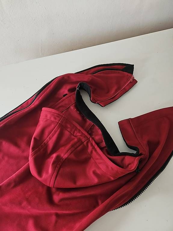 Jacken: Mamalila Regentragejacke 38 rot – Gebraucht aus Hergiswil NW von Bergsunne 1