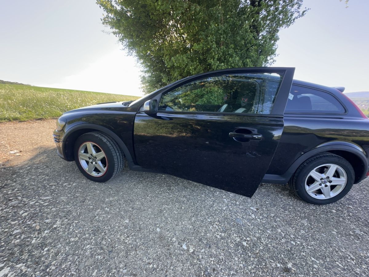 Volvo Autos: Volvo C30 2.0D Coupé - 2008 - URGENT – D'occasion à Eclépens par Selimalper 3