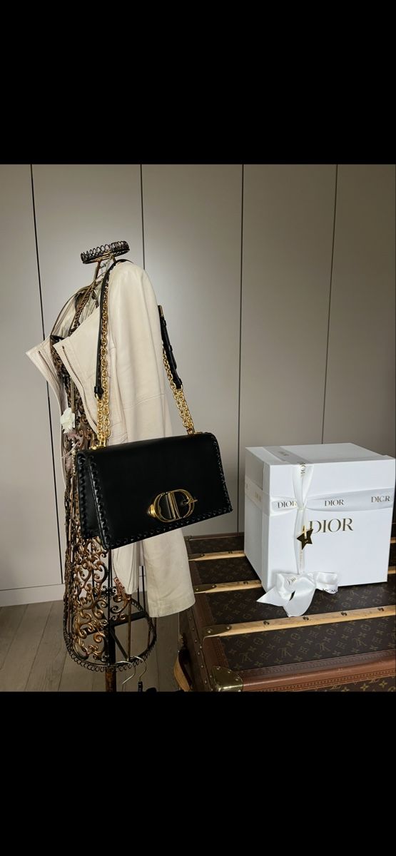 Dior Borse da donna: DIOR Tasche Montaigne, neu, Fullset  – Nuovo (secondo la descrizione) da Kilchberg ZH venduto da happyymee 1