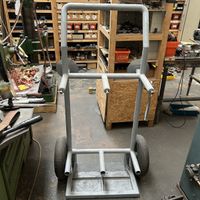 Autogen Flaschenwagen Massiv für grosse Flaschen