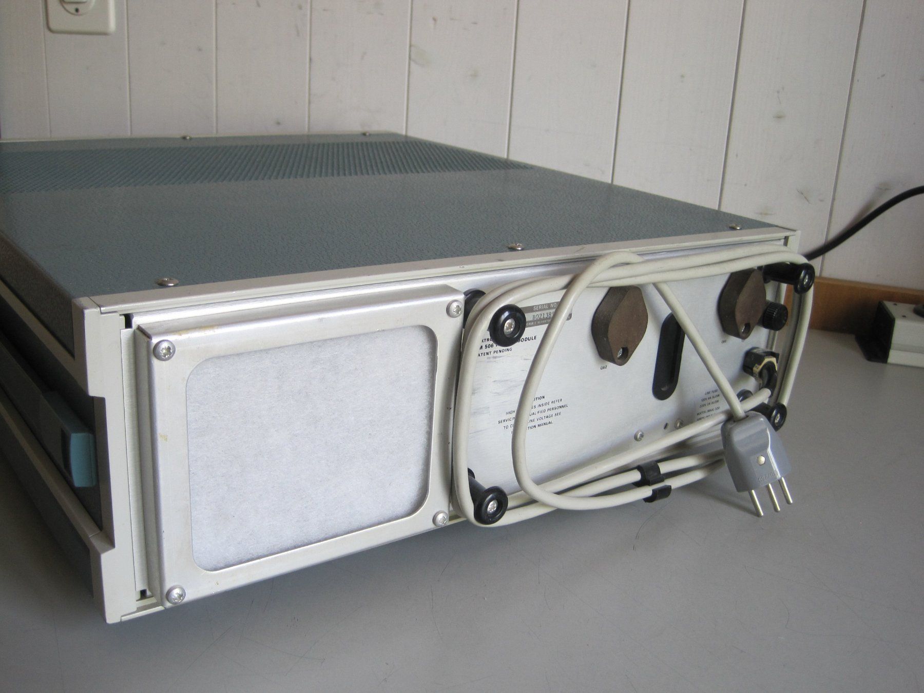 Messen: Tektronix Mainframe TM506 – Gebraucht aus Dietwil von Jaenzi 1