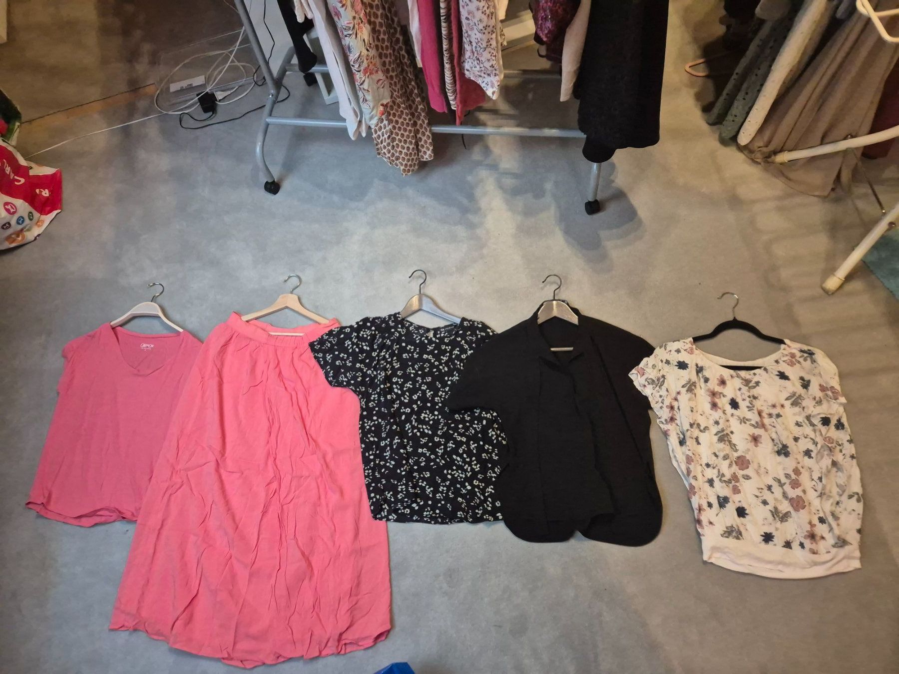 Lotti di vestiti: Kleiderpaket Gr S Gr 36 – Usato da Zürich venduto da Drago670 3