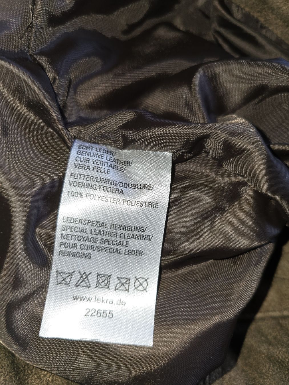 Pantaloni: Pantalone uomo vera pelle – Nuovo (secondo la descrizione) da calpiogna venduto da dadalter 6