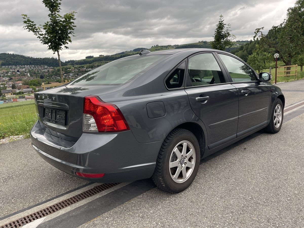 Volvo Autos: Volvo s40i  – D'occasion à Spiez par bertula 3