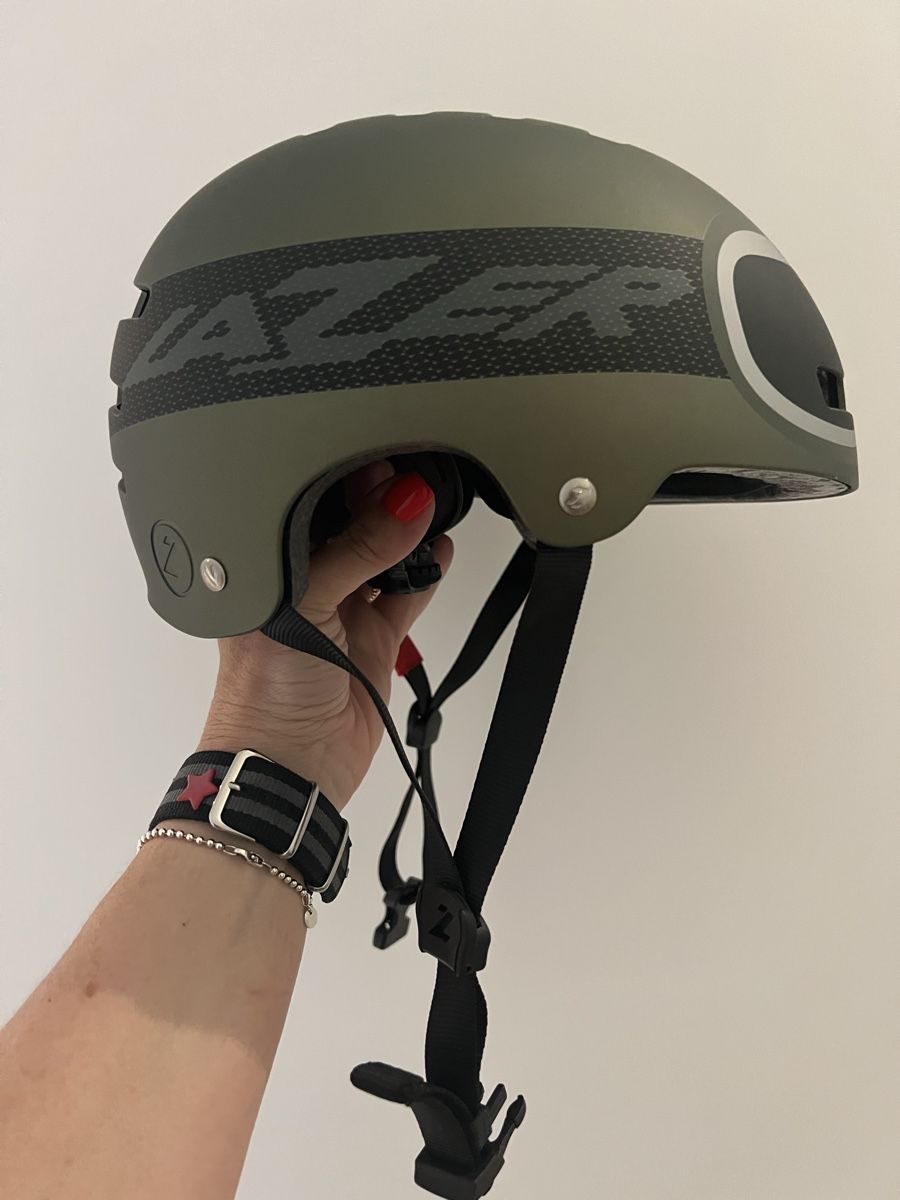 Caschi: Casque LAZER – Nuovo (secondo la descrizione) da Riva San Vitale venduto da anouky01