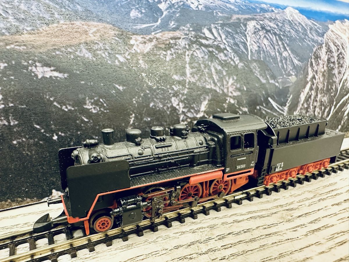 Märklin Modellini di ferrovie: Märklin 88031 DB BR 24 – Usato da Lupsingen venduto da New-Haven